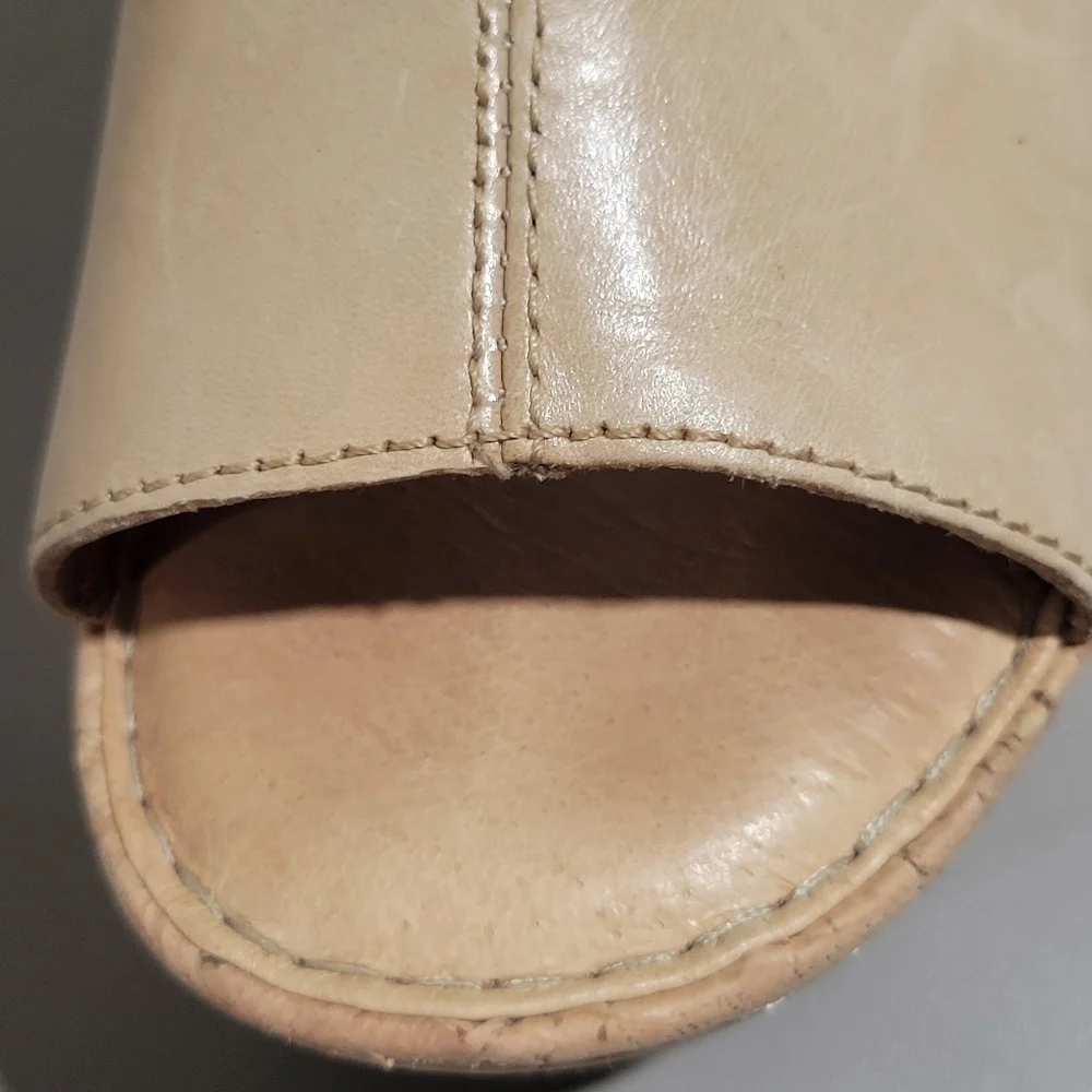 Born elegant beige